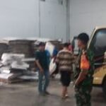 Babinsa Desa Tanjung Morawa B Koramil 0201-16/TM Monitor penerimaan Kotak Suara Dalam Tahapan Pilkada Serentak