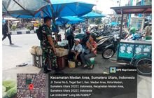 Peduli Wilayah Binaan, Babinsa Koramil 0201-04/MK Komsos dengan Pedagang Pasar Sukaramai II Medan