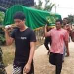 Satgas Yonzipur 5/ABW Bersama Warga Bersatu Gotong-royong Takziyah