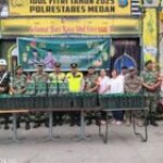 Sinergitas TNI-Polri, Kodim bersama Personil Kepolisian Bagikan Berkah