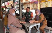 BABINSA KORAMIL 0201-04 / MK MELAKSANAKAN KOMSOS DI WILAYAH KELURAHAN SUKARAMAI II KEC MEDAN AREA
