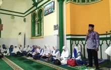 Kepala KUA Medan Labuhan Ajak Jamaah Raih Berkah di Bulan Ramadhan