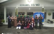 KORAMIL 0201-03/MD BERSAMA YAYASAN SEKOLAH NUR IKHSAN ISLAMIC FULL DAY SCHOOL MELAKSANAKAN PEMBAGIAN TAKJIL BAGI MASYARAKAT SEKITAR YANG MEMBUTUHKAN