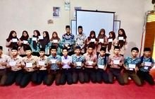 Siswa MAN 1 Deli Serdang Terima Zakat Profesi Kankemenag Deli Serdang