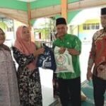 MTsN 3 Labura Serahkan Zakat Profesi ASN kepada Wali Murid