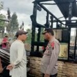 Satu Rumah Semi Permanen Sekaligus Gereja Pentakosta Tabernakel Terbakar di Desa Parparean III Porsea