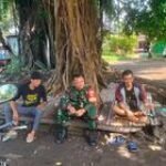 Ini Aksinya di Manapun Tempatnya Berada, Babinsa Kemlayan Serka Priyanto Hadir & Jalin Komunikasi Dengan Warganya.