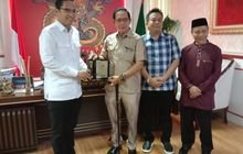 Pimpinan DPRD Medan Sambut Hangat Rodshow Perdana Wali Kota Medan ke Gedung Dewan