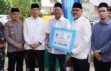 Bupati Langkat Syah Afandin Serahkan Total Bantuan Rp920 Juta untuk 46 Masjid, pada Safari Ramadhan 2025