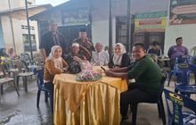 BABINSA SERKA SAFARI ANGGOTA KORAMIL 0201 - 06/ MEDAN SUNGGAL MELAKSANAKAN KOMSOS DENGAN IBU LURAH DAN APARATUR KELURAHAN SUNGGAL