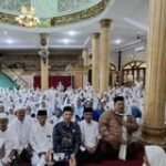 Kepala KUA Medan Perjuangan Hadiri Halal Bihalal dan Tepung Tawar Jamaah Calon Haji
