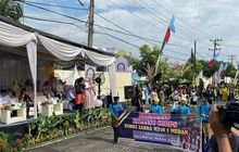Drumband FAZANSU MTsN 1 Medan Semarakkan Pawai Ta'aruf Pembukaan MTQ ke-58 Kota Medan