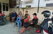 Jalin Silaturahmi, Babinsa Koramil 0201-05/MB Bersama Bhabinkamtibmas Komsos Dengan Warga