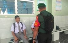 Komsos Babinsa Koramil 0201-06/MS Dengan Siswa Di Sekolah, Bahas Tentang Kedisiplinan Dan Peraturan