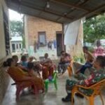 Bersama Kaum ibu-ibu, Babinsa Jalin Silaturahmi dan Kedekatan