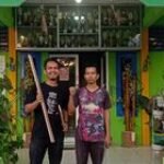 Guru MTsN 1 Padang Lawas Hadirkan Seni Ukir Kayu sebagai Identitas Madrasah