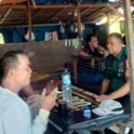 Serda Pirman Siregar Babinsa Koramil 13/PST Mengajak warga jaga Kesehatan akibat perubahan cuaca