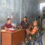 Mempertahankan hubungan yang akrab, Babinsa 0201 - 04 / Monitoring di Wilayah Binaan