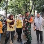 KEAKRABAN BABINSA KELURAHAN TANJUNG REJO DENGAN PETUGAS KEBERSIHAN KECAMATAN MEDAN SUNGGAL