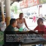 Babinsa Koramil 0201-04/MK Jalin Komunikasi Dengan Tokoh Pemuda Dan Warga Di Wilayah Binaan