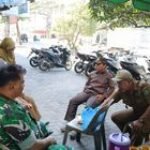 BABINSA KORAMIL 0201-03/MD PELDA MASRUL HUTAGALUNG BERSAMA KEPALA LINGKUNGAN KELURAHAN INDRAKASIH MELAKSANAKAN POSKO DAN PEMANTAUAN WILAYAH BINAAN