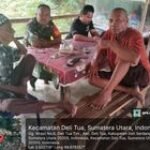BABINSA KOMSOS DENGAN WARGA DI WARUNG KOPI