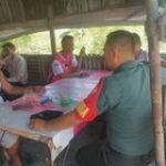 MENJALIN SILATURAHMI DAN KEAKRABAN, BABINSA KORAMIL 0201-15/DELITUA MELAKSANAKAN KOMSOS DENGAN WARGA BINAANYA