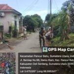 Demi menjaga kebersihan lingkungan Babinsa Bersama Warga melaksanakan Gotong Royong di Desa binaannya