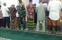 BABINSA KORAMIL 0201-16/TM JALIN SILATURAHMI LEWAT SHOLAT SUBUH BERJAMAAH DI MASJID