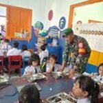 Babinsa Koramil 0201-02/MT Dampingi Distribusi 3.000 Porsi Makanan Bergizi di Medan Timur