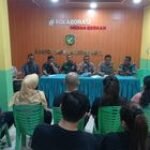 Babinsa Koramil 0201-05/MB Mediasi Permasalahan Terkait Akses Jalan Yang Ditutup