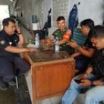 BABINSA KELURAHAN LALANG MELAKSANAKAN KOMSOS DENGAN PEGAWAI DINAS PERHUBUNGAN DI WILAYAH BINAAN