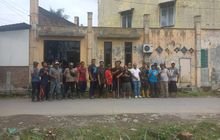BABINSA MELAKSANAKAN KEGIATAN GOTONG ROYONG BERSAMA MASYARAKAT Di Wilayah Binaan