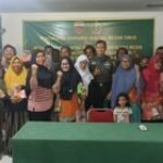 Danramil 0201-02/MT dan Babinsa Bagikan Makanan BBFC untuk Kaum Dhuafa di Medan Timur