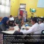 Babinsa Koramil 0201-04/MK Tingkatkan Kerja Sama Yang Baik Bersama Perangkat Kelurahan dan Kepling
