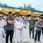 Sukseskan Pelaksanaan Qurban Di Wilayah Binaan.Babinsa Sertu Taufik Hidayat Monitor Penyembelihan Hewan Qurban