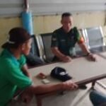 Babinsa Desa klambir lima kampung ,kec Hamparan perak kab Deli Serdang Koramil 12/Hp kodim 0201 Medan Serda Sutrisno melaksanakan anjangsana ke rumah