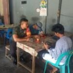 Jaga Hubungan Baik, Babinsa Kodim 0201-07/MT Komsos Dengan Warga Binaan