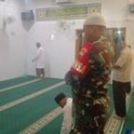 Melalui Sholat Subuh Berjamaah, Personel Koramil 0201-10/MM Tingkatkan Keimanan, Dalam Rangka Pengabdian Kepada Masyarakat