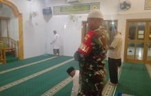 Melalui Sholat Subuh Berjamaah, Personel Koramil 0201-10/MM Tingkatkan Keimanan, Dalam Rangka Pengabdian Kepada Masyarakat