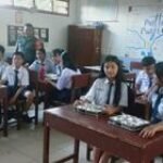 Personel Koramil 0201-02/MT Dampingi Pembagian Makan Bergizi Gratis (MBG) di Medan Timur