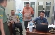 Mempererat Sinergitas, Babinsa dan Bhabinkamtibmas Komsos Bersama Perangkat Desa