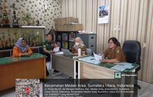 Babinsa Koramil 0201-04/MK Aktif Melaksanakan Silaturahmi dengan Aparat Kelurahan Untuk Menjaga Kekompakan
