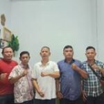 Tebar Kebaikan "Jumat Barokah", Ketua Pewarta Berbagi Sembako dan Ucapkan Selamat HUT Bhayangkara ke 79