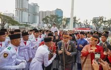 Upacara Penurunan Sang Merah Putih Berlangsung Khidmat