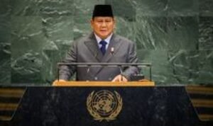 Tapuk Tangan Hadirin di KTT Palestina untuk Prabowo Saat Tegaskan Sikap Indonesia