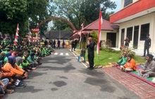Kebersamaan Brimob dan Ojol di Sumut : Satukan Hati, Tebar Kepedulian