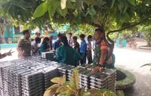 Babinsa Koramil 04/MK Monitoring Pembagian Makan Siang Sehat Bergizi di SMP Negeri 6 Medan