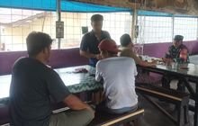 Sembari Kontrol Wilayah,Babinsa Jalin Kedekatan Dengan Warga di Desa Binaan