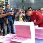 Kejari Jakarta Pusat Limpahkan Berkas 9 Terdakwa Korupsi Minyak Mentah Pertamina ke PN Tipikor